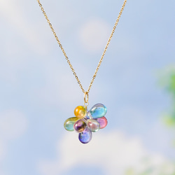 ネックレス】淡い虹色花火 カラフル ガラス 透明感 虹 花火 レインボー