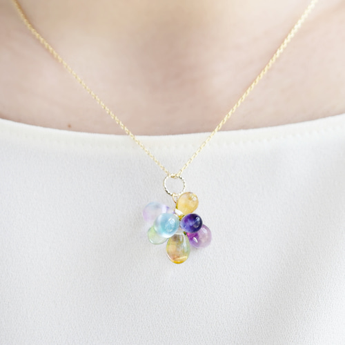 ネックレス】淡い虹色花火 カラフル ガラス 透明感 虹 花火 レインボー