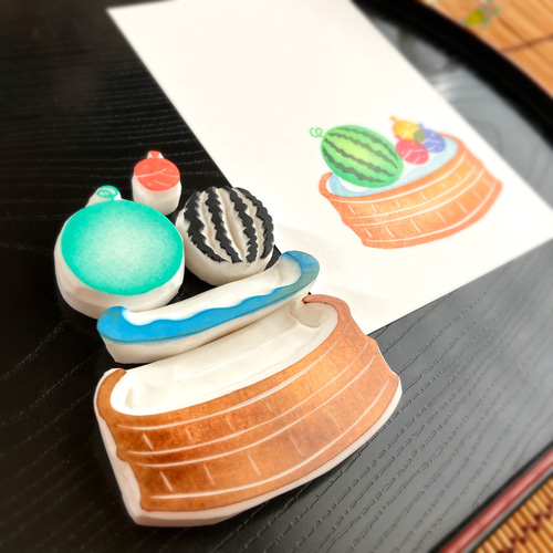 暑中見舞いにも。夏祭り桶に入ったヨーヨーとスイカのはんこセット【水