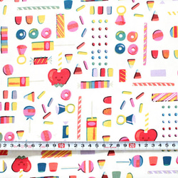 カットクロス Riley Blake Designs Tiny Treaters Retro Candy Cream 3枚目の画像