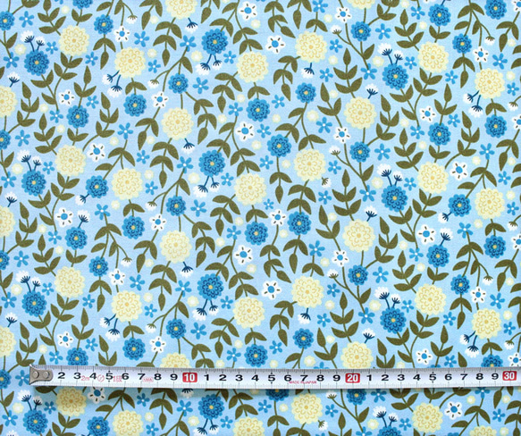 カットクロス Felicity Fabrics Summer Garden in Blueberry 610025 3枚目の画像