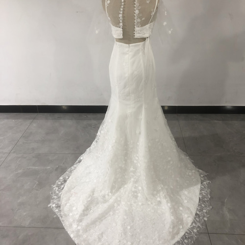 送料無料！ウエディングドレス 二次会ドレス 3D立体レース刺繍  