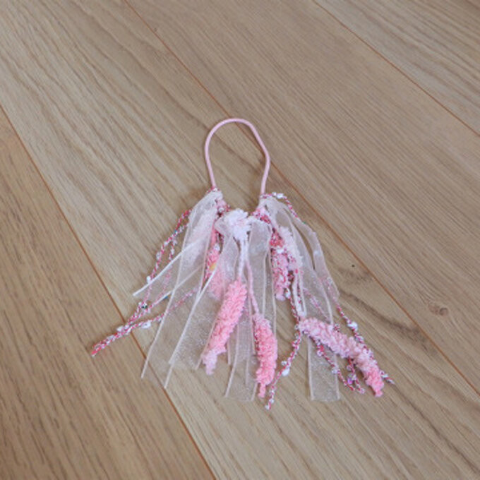 ハンドメイド☆ふわじゃら☆ビーズ メグえもん様 紫1 ヘアゴム