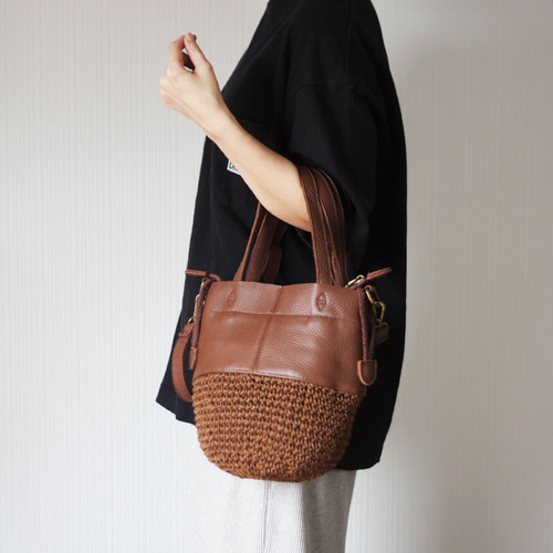 本革遣いのかごバッグ 編みバッグ 巾着バッグ ショルダー ハンドバッグ