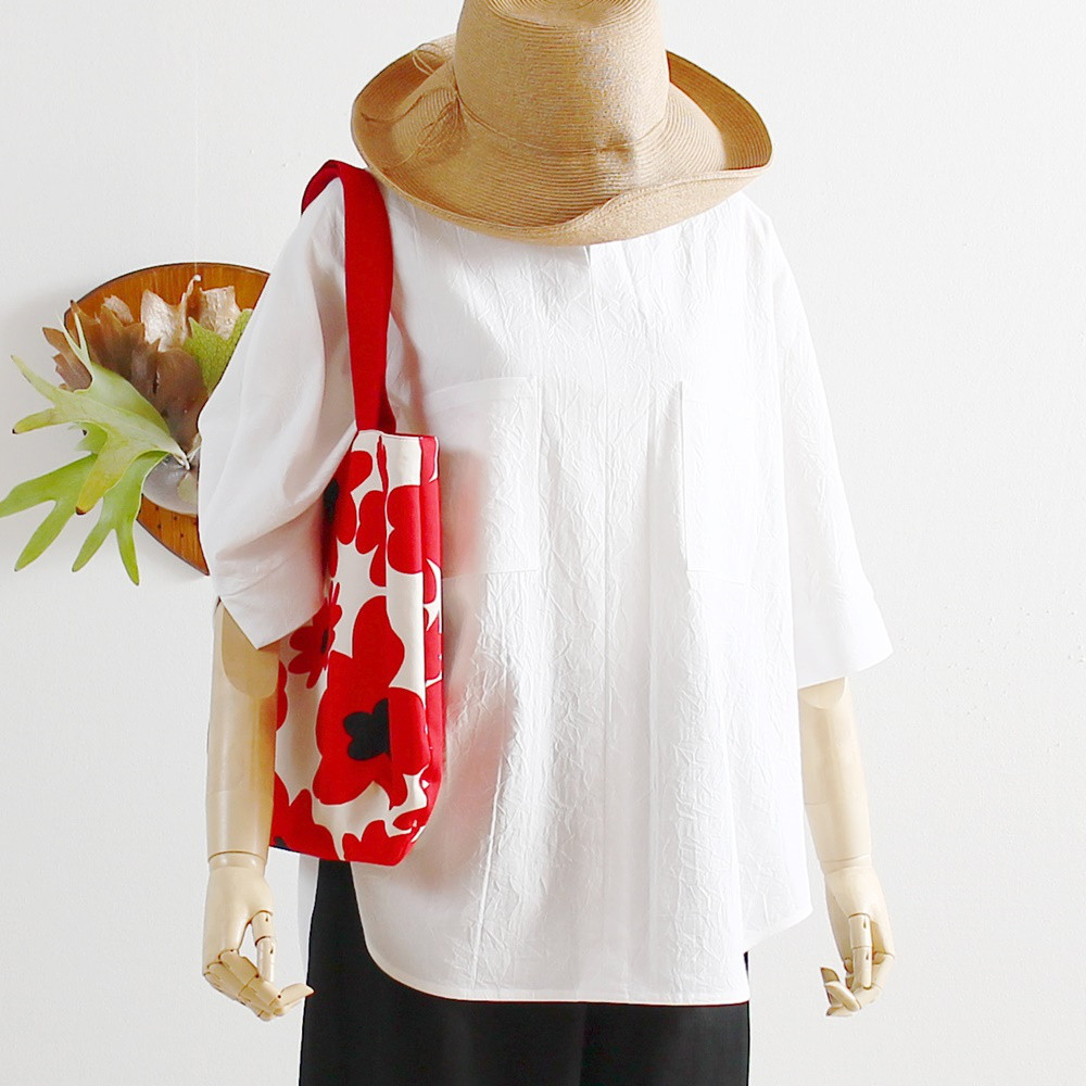 c_o_c_o_r_o　すっきりとした印象　ビッグブラウス　ワッシャー加工コットン