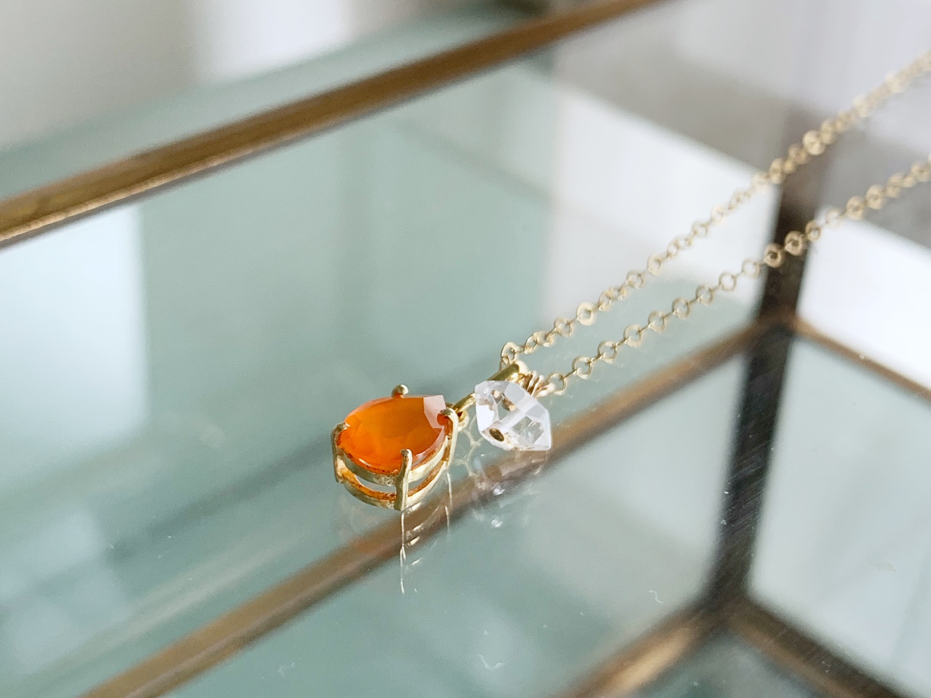 【4月＆7月の誕生石】一歩踏み出す勇気を与えてくれるカーネリアン＆ハーキマー・ダイヤモンド（水晶）ネックレス（K14GF