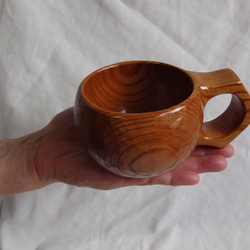 本ケヤキの一木彫りコーヒーカップ. 1枚目の画像