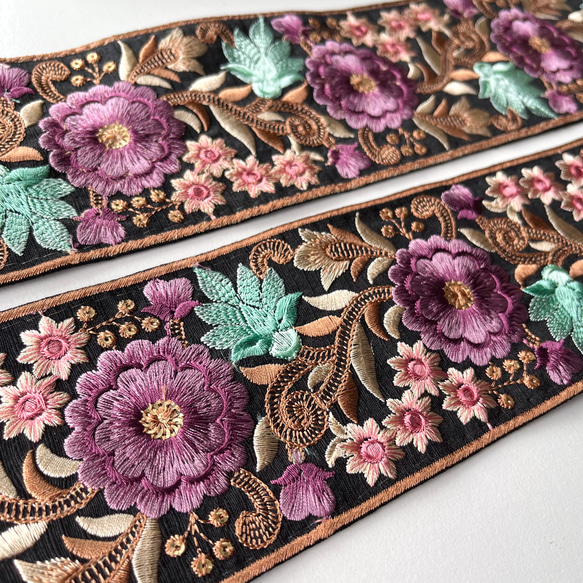 【50cm】インド刺繍リボン　ブラックxパープル　シルク　GS750 4枚目の画像