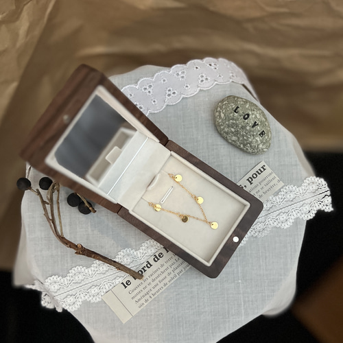 ネックレスケース 鏡付き 木製 持ち運びに便利 プレゼントにおススメ