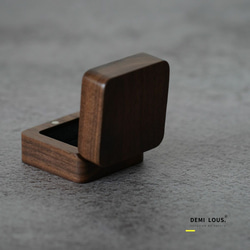 木製リングケース　持ち運びに便利　くるみの木 10枚目の画像