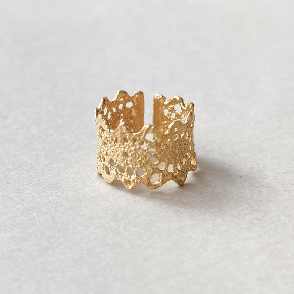 18KGP クロシェDレースリング 2枚目の画像