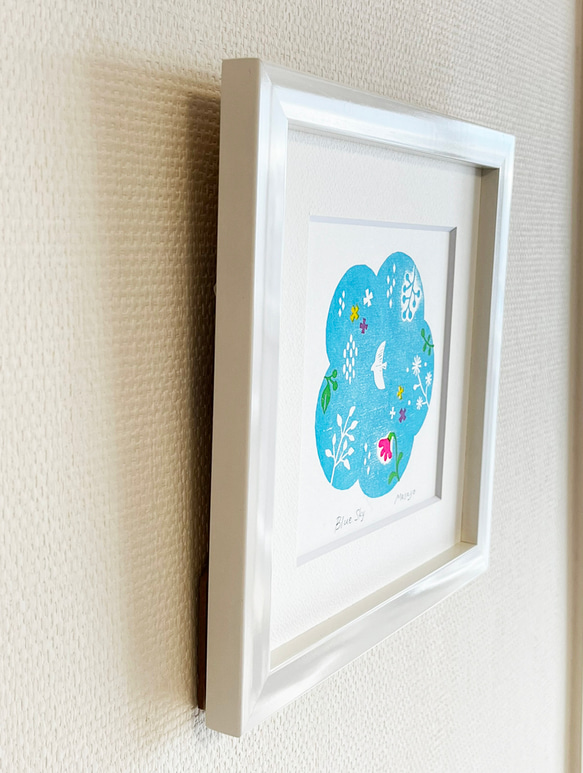 見上げる青空の木版画 / 額入り / アート / インテリア 2枚目の画像
