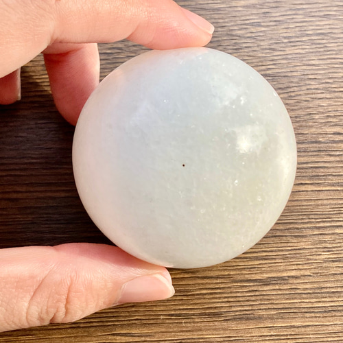 中国古美術 艾葉緑寿山石 達磨祖師彫刻置物 俏色手彫・ 仏像・風水・供養・文房 中国古美術 艾葉緑寿山石 達磨祖師彫刻置物 俏色手彫・ 仏像・風水・