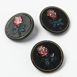 一輪の薔薇のガラスカボション 3.1cm  ブラック＆ピンク 3枚目の画像