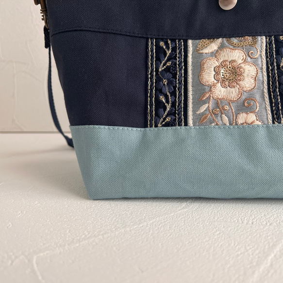 インド刺繍×帆布 2wayミニトートバッグ/ショルダーバッグ〈ブルー×ネイビー〉 5枚目の画像