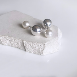 Pearl and ball silver925 雙面 2way 耳環 單顆珍珠金屬球 第2張的照片