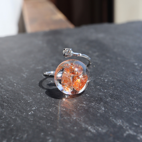 オレンジ サンストーン レジン フォーク リング シルバー 指輪 ラウンド 原石 天然石 2枚目の画像