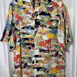着物リメイク　絹100%　ヴィンテージ着物のアロハシャツ【鮮やかなちりめん】 4枚目の画像