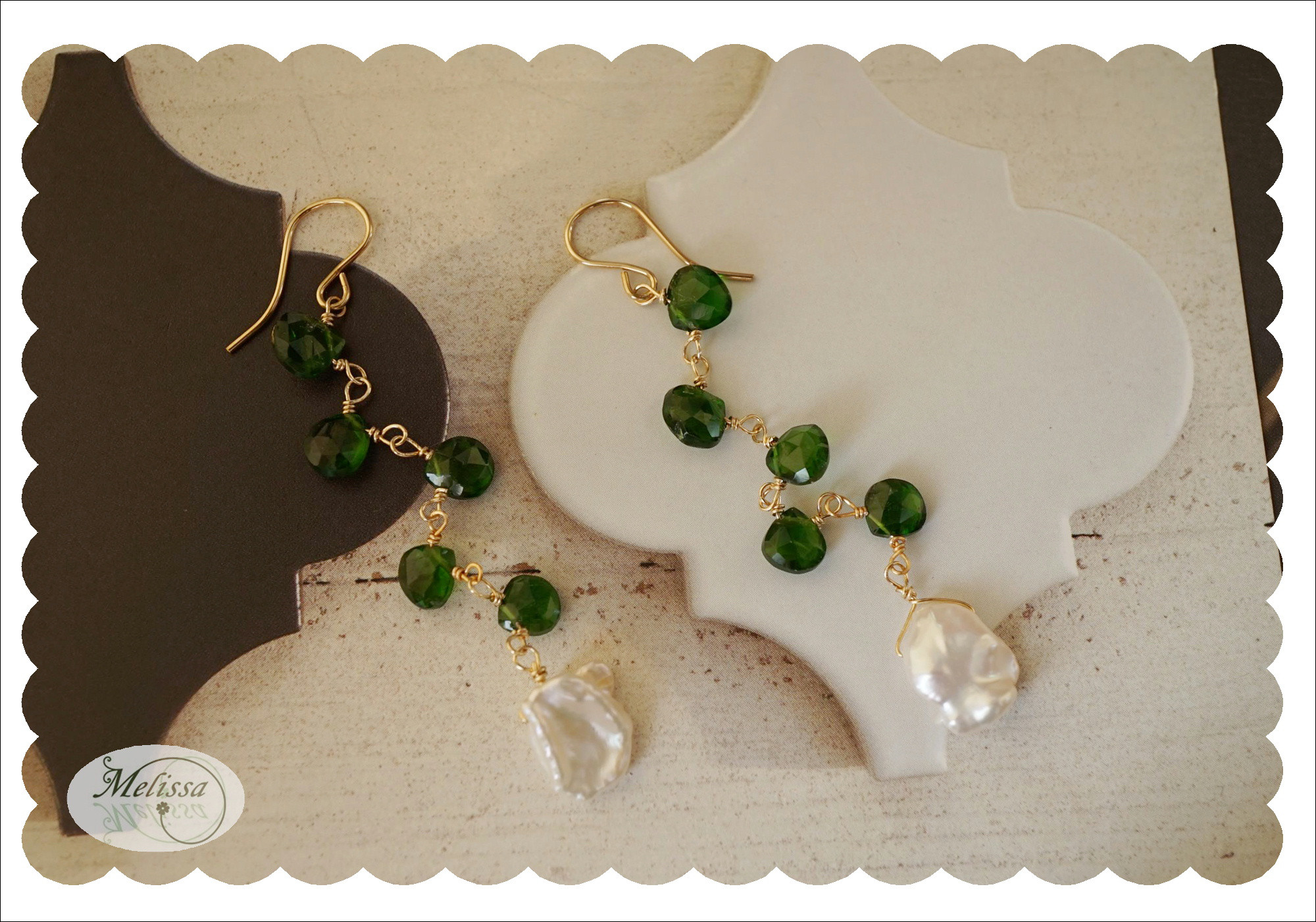 クロムダイオプサイトと淡水パールのピアス