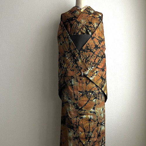 仕立て上がり アフリカろうけつ染め着物「Land Earth 大地」 着物