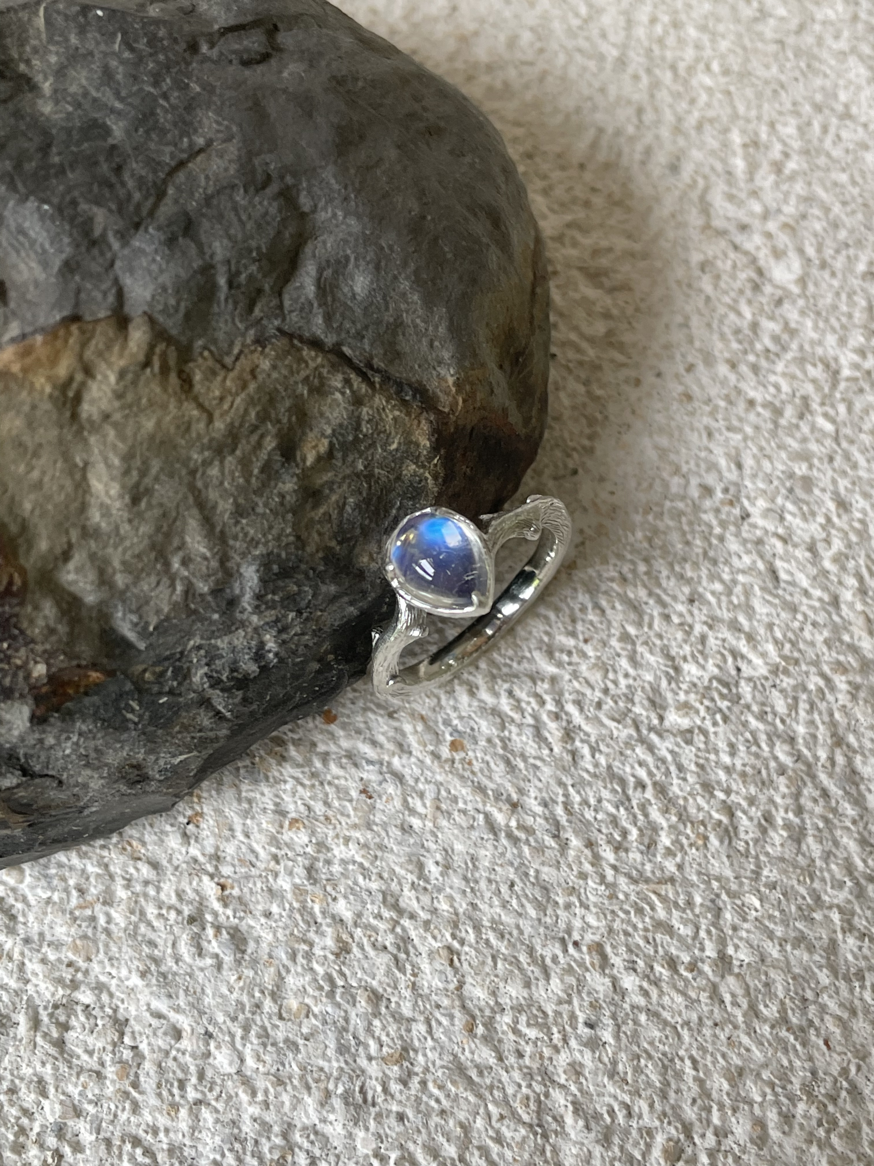 ティアドロップと棘枝 13,050円