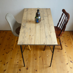 シンプルなダイニングテーブル  Flaca《幅120ｘ奥行62cm》【無垢材・2人用】 2枚目の画像