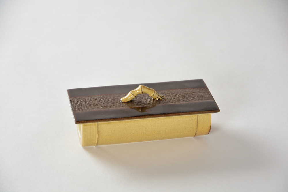 【受注制作停止中です】京焼「竹節切筒蓋物」　柴田恭久作　陶器