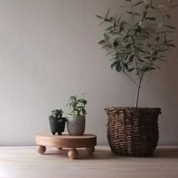 どっしり木製飾り台☆約横幅50×高さ17×奥行き18cm☆花台 一輪挿し