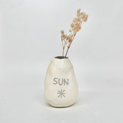 石粉粘土 「太陽と水の一輪挿し」 ハンドメイド作品 1枚目の画像