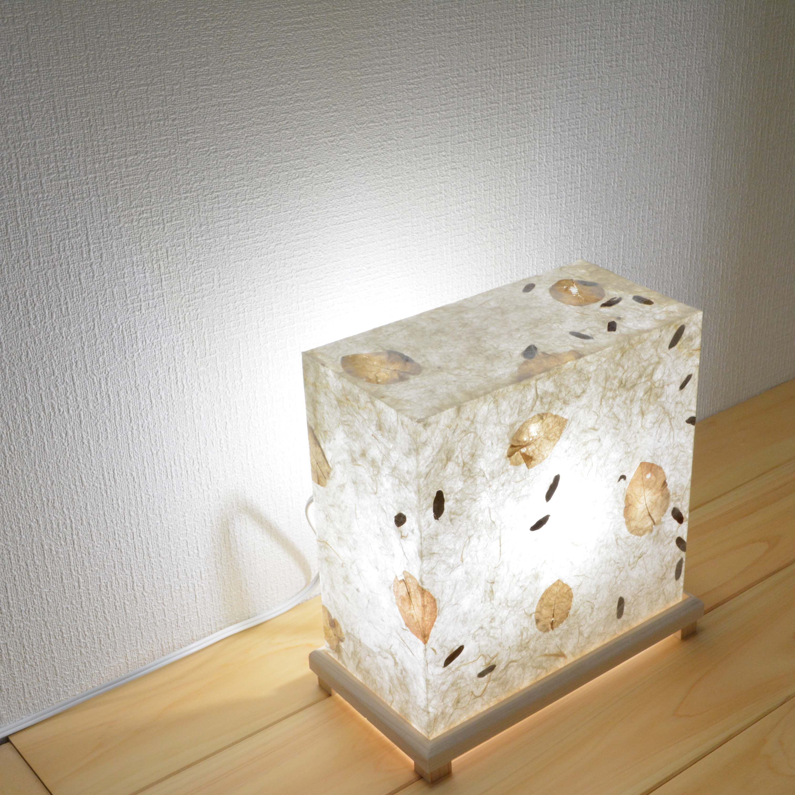 フロアライト　南国の葉    オプションでおやすみ灯に