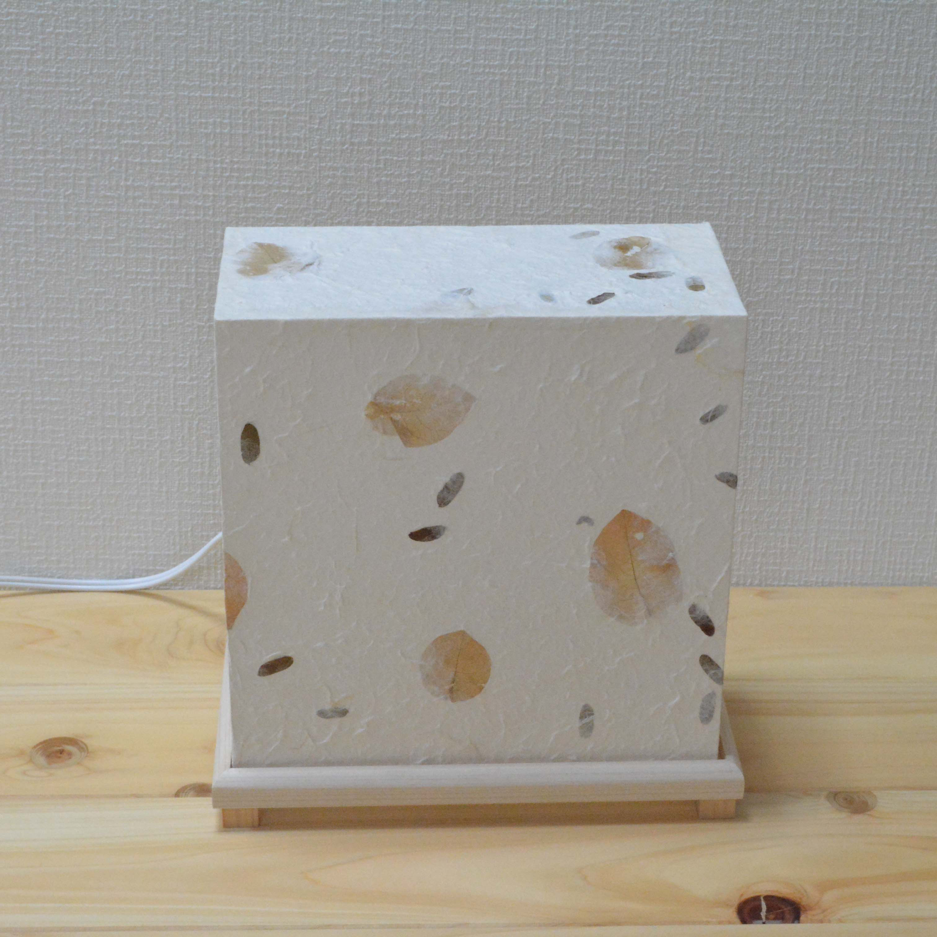 フロアライト　南国の葉    オプションでおやすみ灯に