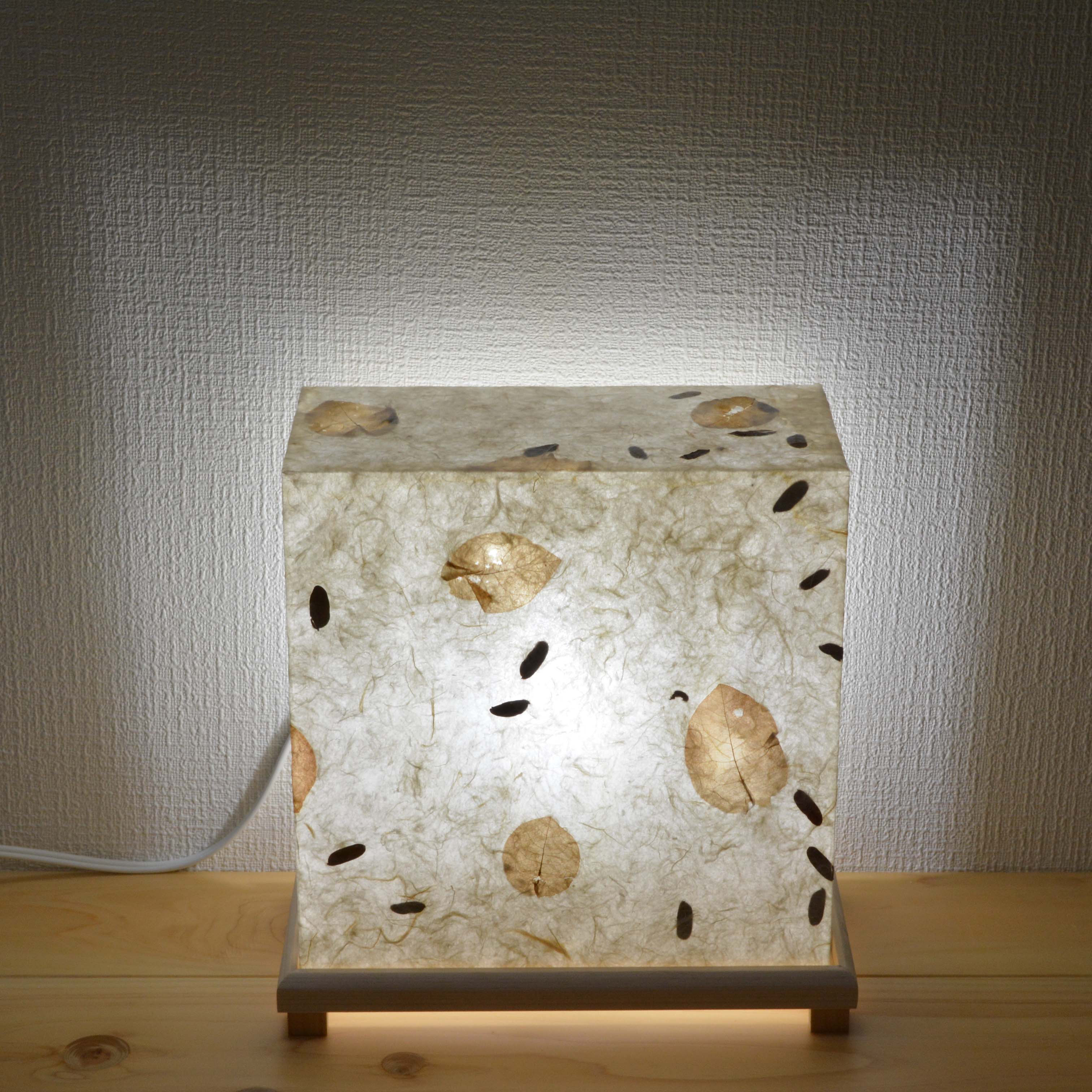 フロアライト　南国の葉    オプションでおやすみ灯に