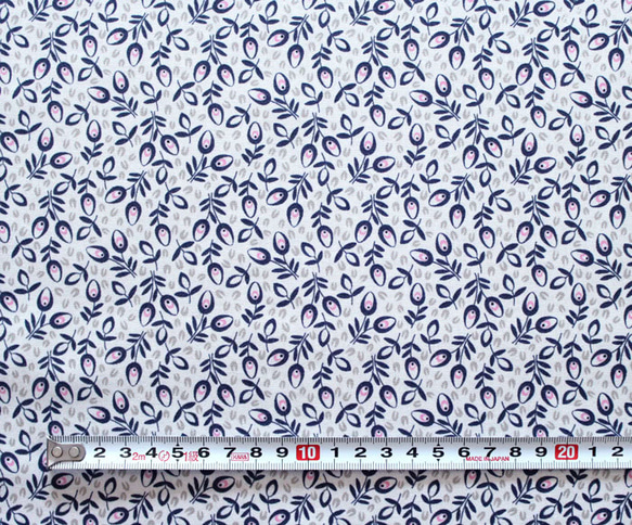 カットクロス Felicity Fabrics Alpine Meadow in Bluebell 610033 3枚目の画像