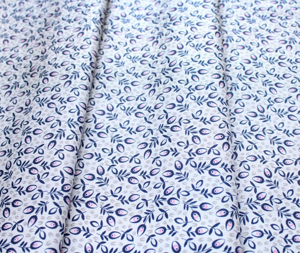 カットクロス Felicity Fabrics Alpine Meadow in Bluebell 610033 4枚目の画像