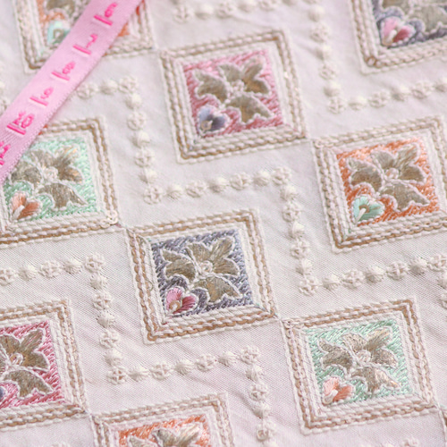 刺繍生地 No.2 シルク刺繍生地 レース/インド刺繍リボン/刺繍