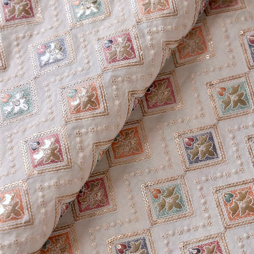 刺繍生地 No.2 シルク刺繍生地 レース/インド刺繍リボン/刺繍