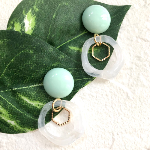 ミントグリーンとホワイトの夏イヤリング/ピアス イヤリング