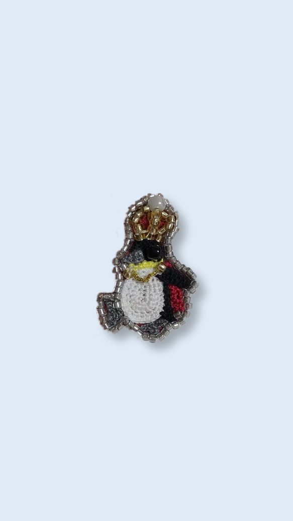 【受注生産】王様ペンギンのブローチ 1枚目の画像
