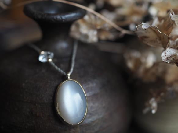 moonstone brass necklace (oodemari) 1枚目の画像