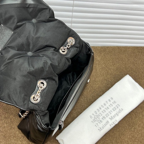 Maison Margiela グラムスラム スモール Maison Margiela glam slam “スモールバック” – LA VILLA ROUGE Blog