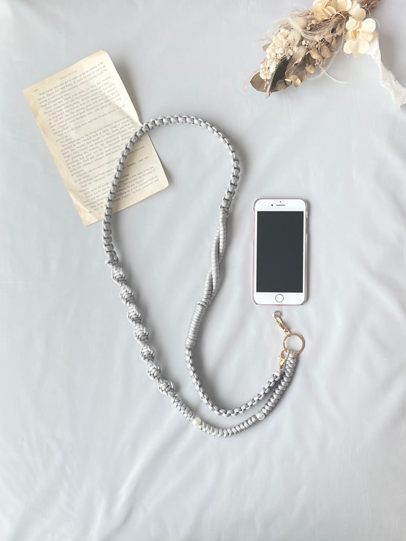 パラコードで作るスマホショルダーストラップ(グレー) スマホケース