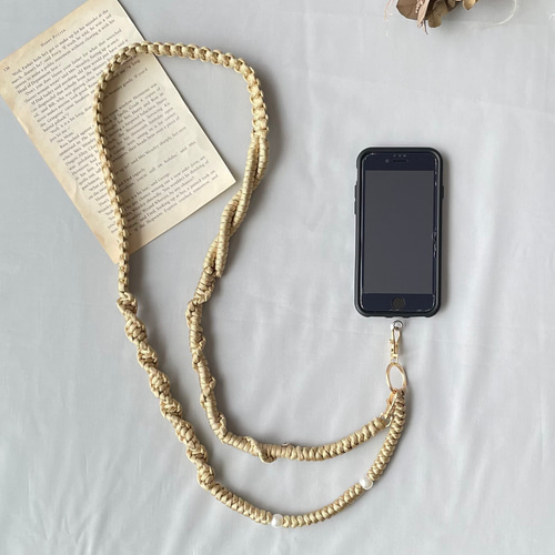 パラコードで作るスマホショルダーストラップ(ゴールド) スマホケース