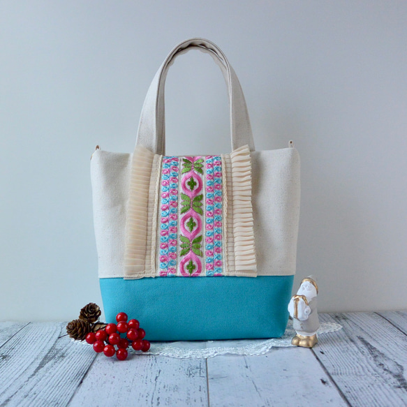 ソレイアード　帆布　インド刺繍リボン　トートバック　グラニーバッグ　3点 パステルカラーが爽やかなインド刺繍リボントートバッグ【Sサイズ