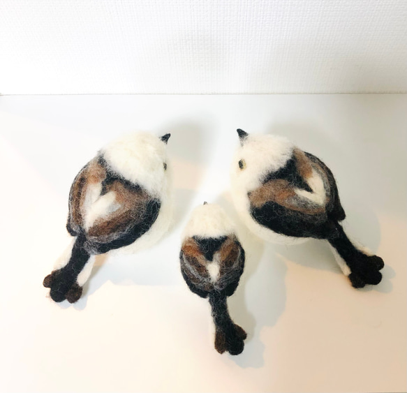 シマエナガのおきあがりこぼし　   羊毛フェルト　小鳥　シマエナガ　まんまる　 4枚目の画像