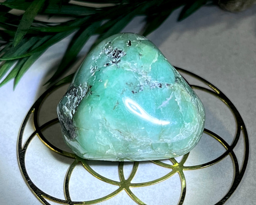 【浮気封じ】エメラルド ラフストーン　原石 浮気封じ✨ エメラルド タンブル 原石 天然石 東洋占星術師の娘