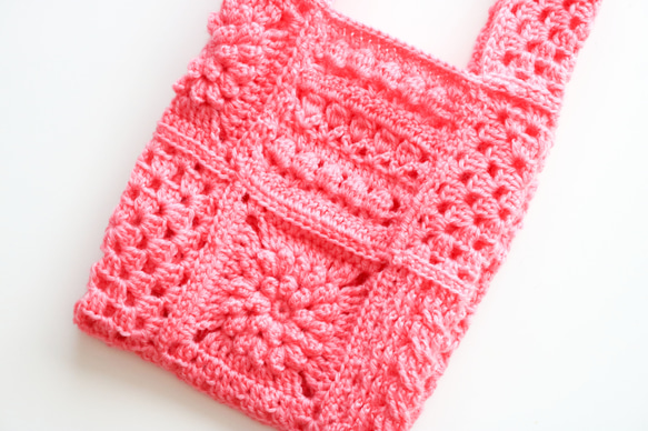 ４種モチーフのクロシェバッグ　Crochet motif×bright pink／クロシェ 3枚目の画像