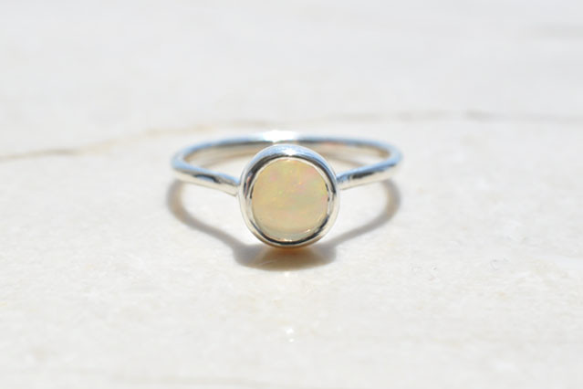 オパールリング　11号　ーcolorsー　opal　Bezel Setting