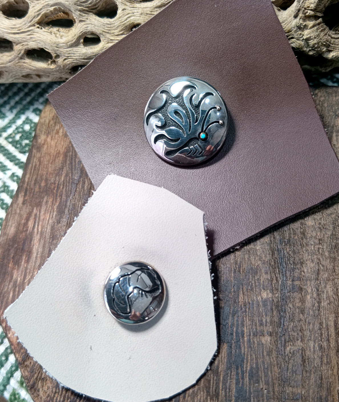 Sale!!!オーバーレイ(透かし技法)によるコンチョ2点