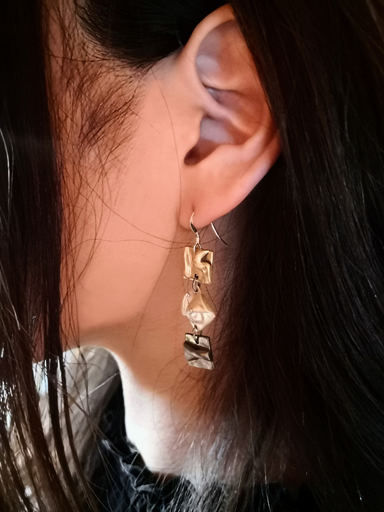 3連ウェービーピアス