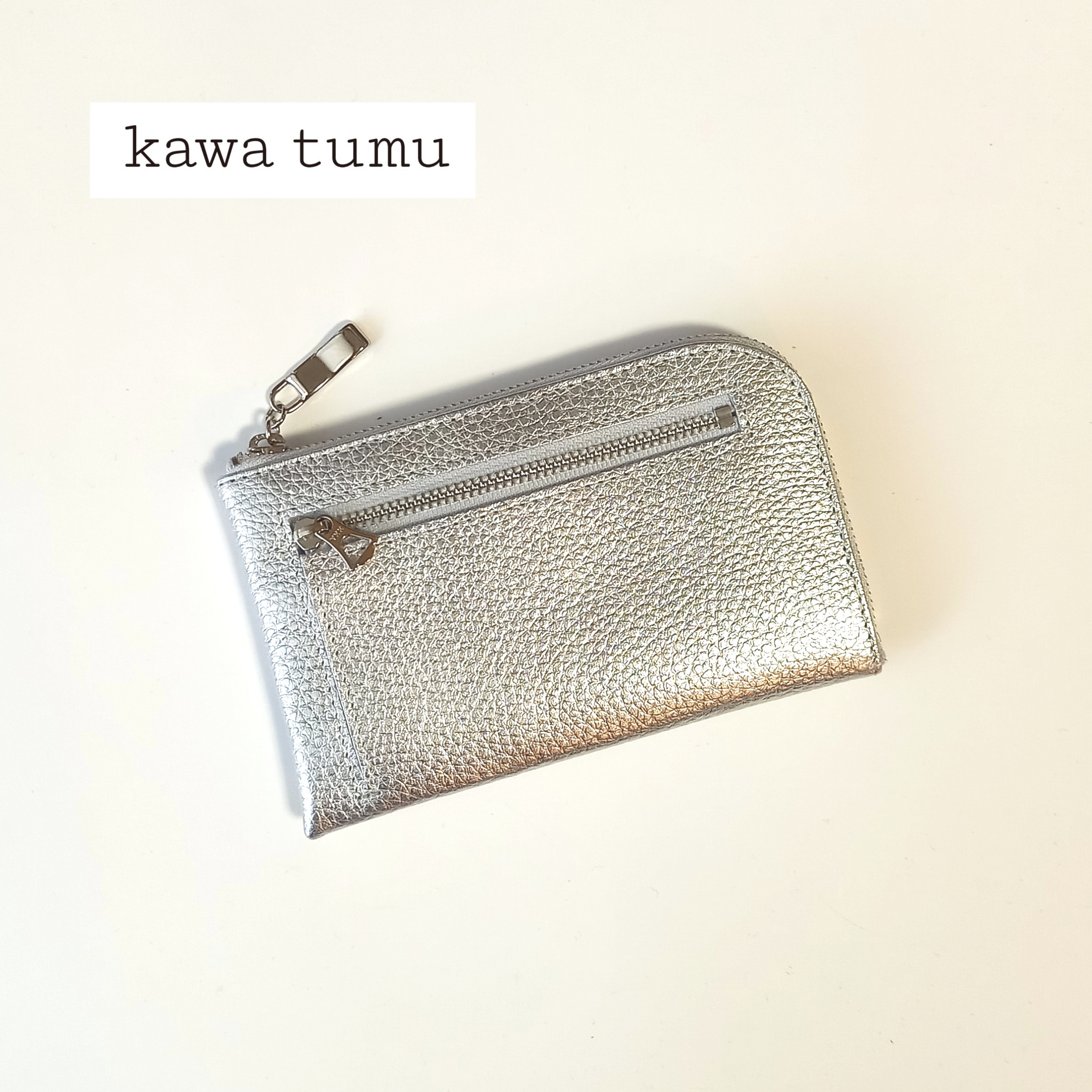 軽くて薄いミニ財布(シルバー)10枚カードポケット！牛革シュリンク型押し【かわつむ】コンパクト レザー レディース 皮